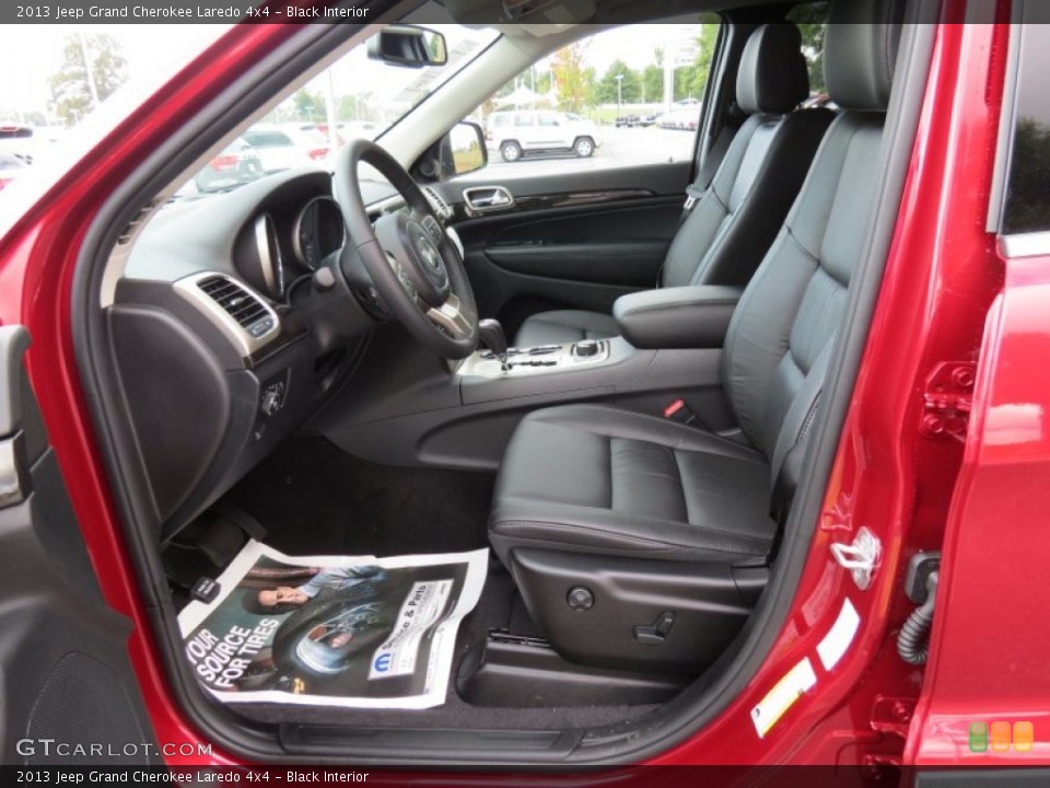 Black Interior Front Seat for the 2013 Jeep Grand Cherokee Laredo 4x4 #72231088