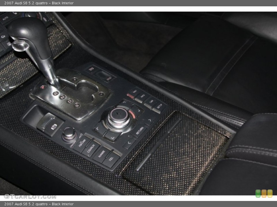 Black Interior Transmission for the 2007 Audi S8 5.2 quattro #72232184