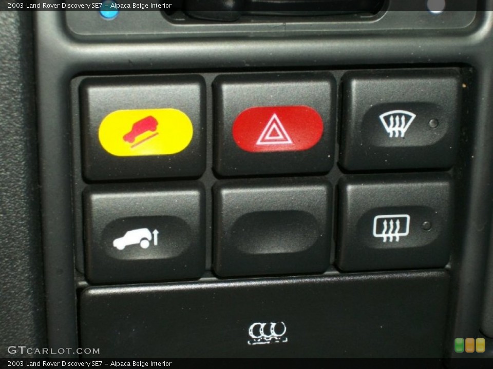 Alpaca Beige Interior Controls for the 2003 Land Rover Discovery SE7 #72240498