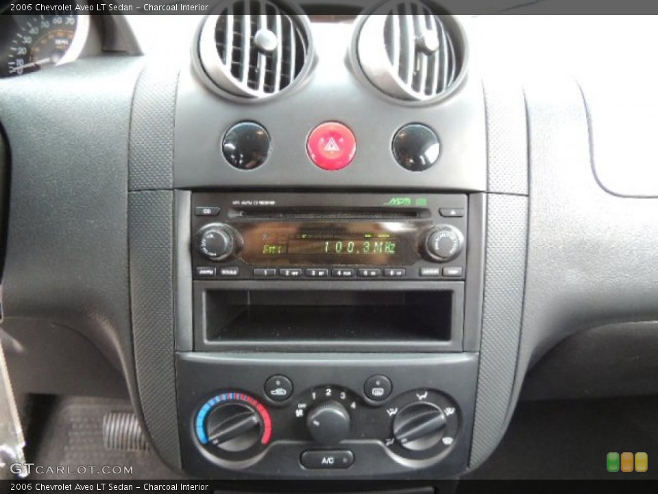 Charcoal Interior Controls for the 2006 Chevrolet Aveo LT Sedan #72250510