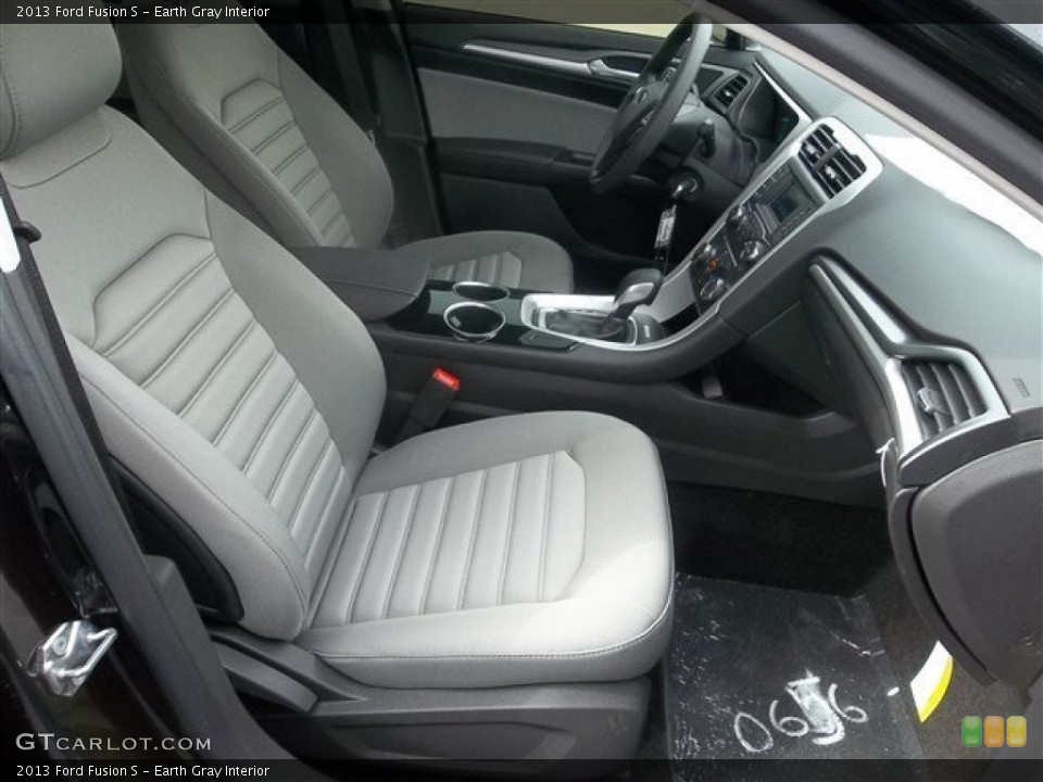 Earth Gray Interior Photo for the 2013 Ford Fusion S #72260005