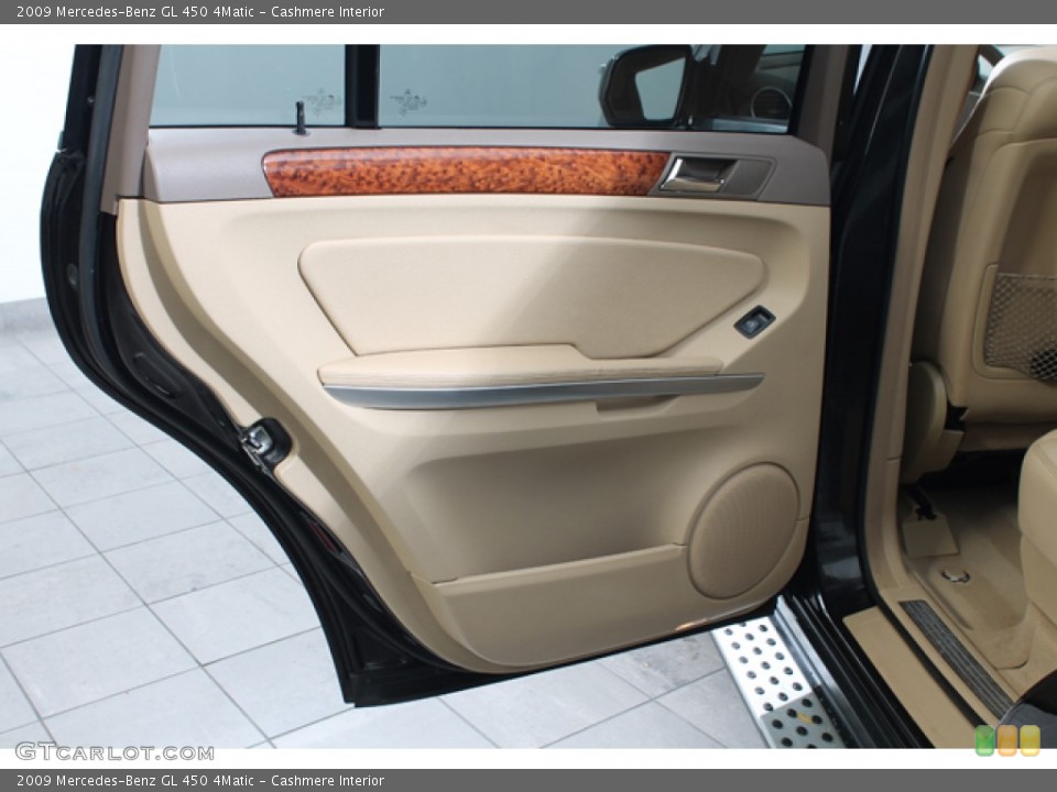 Cashmere Interior Door Panel for the 2009 Mercedes-Benz GL 450 4Matic #72279793