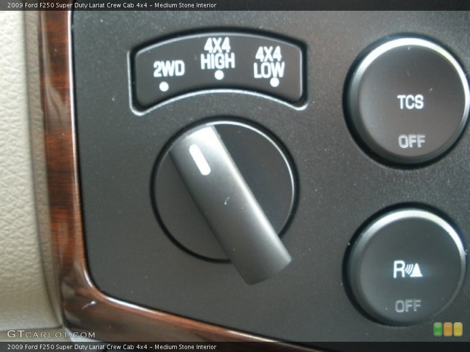 Medium Stone Interior Controls for the 2009 Ford F250 Super Duty Lariat Crew Cab 4x4 #72281148