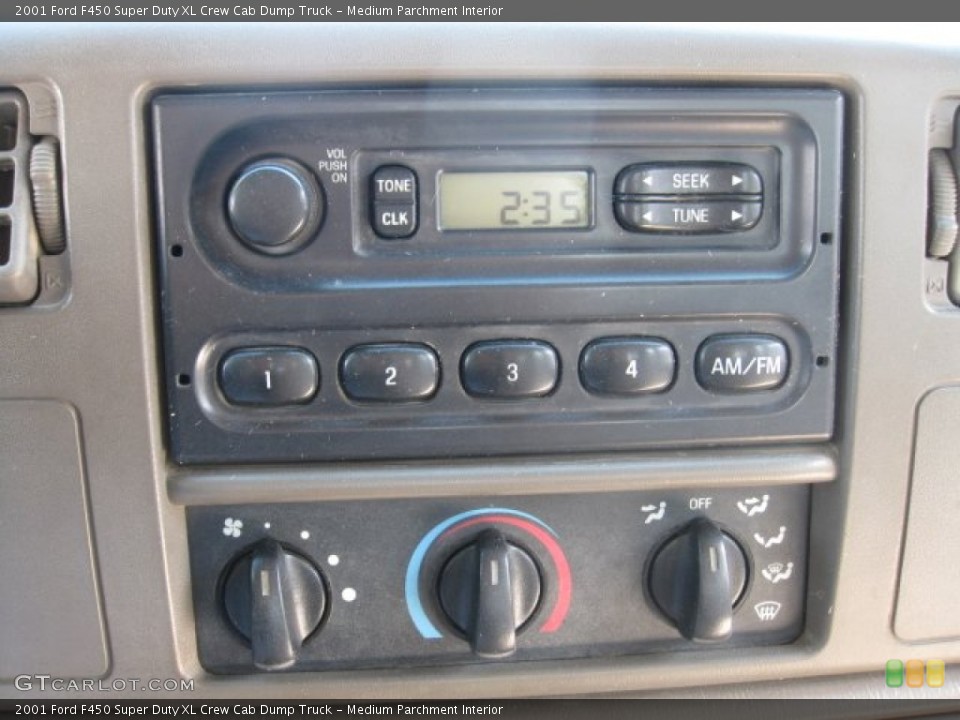 Medium Parchment Interior Audio System for the 2001 Ford F450 Super Duty XL Crew Cab Dump Truck #72292941