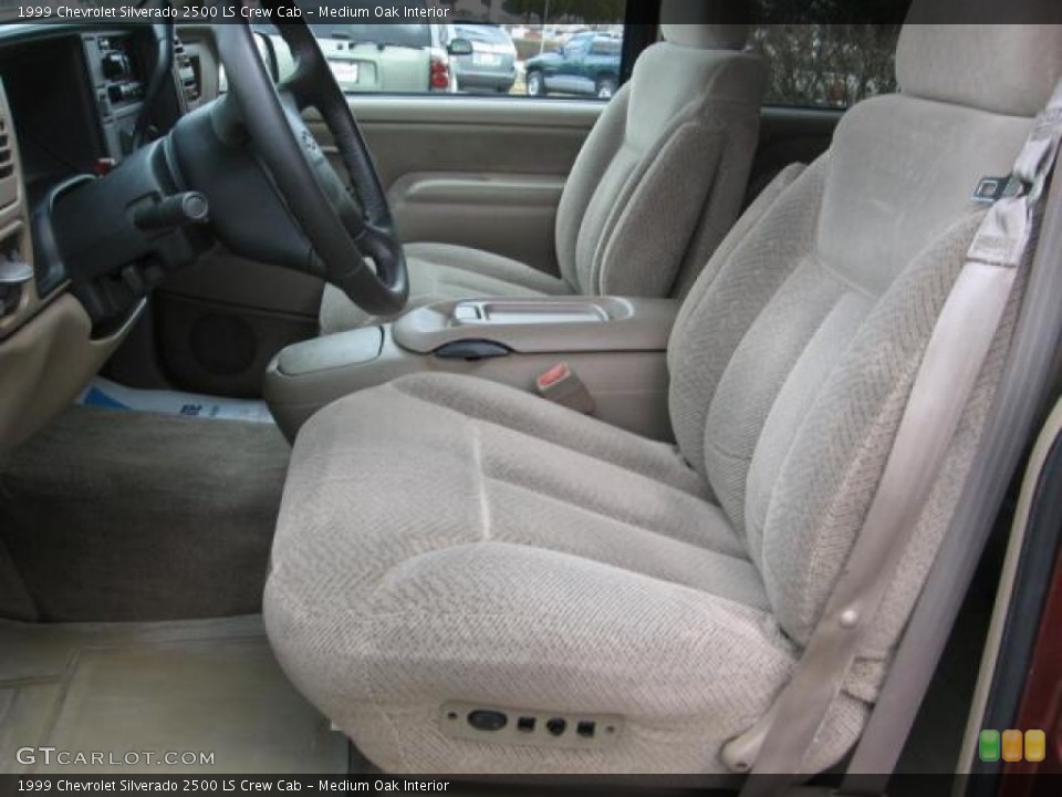 Medium Oak Interior Photo for the 1999 Chevrolet Silverado 2500 LS Crew Cab #72311185