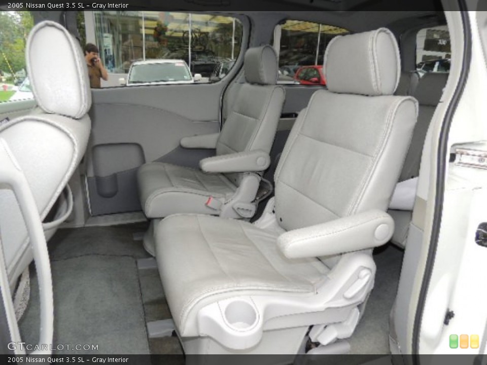 Gray Interior Rear Seat for the 2005 Nissan Quest 3.5 SL #72319510