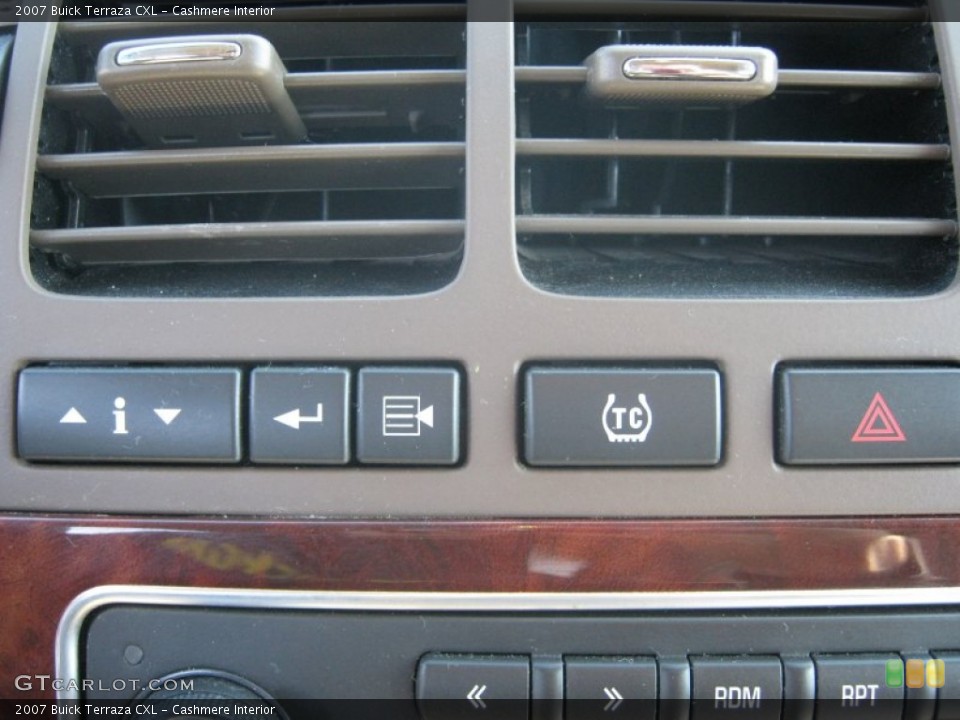 Cashmere Interior Controls for the 2007 Buick Terraza CXL #72321814