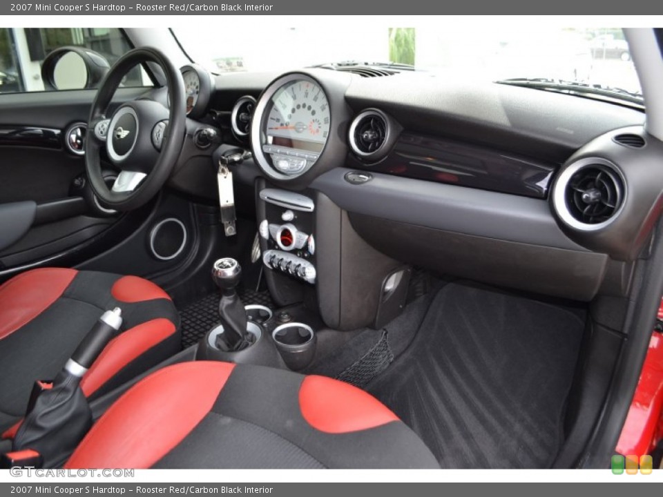 Rooster Red/Carbon Black Interior Photo for the 2007 Mini Cooper S Hardtop #72330233