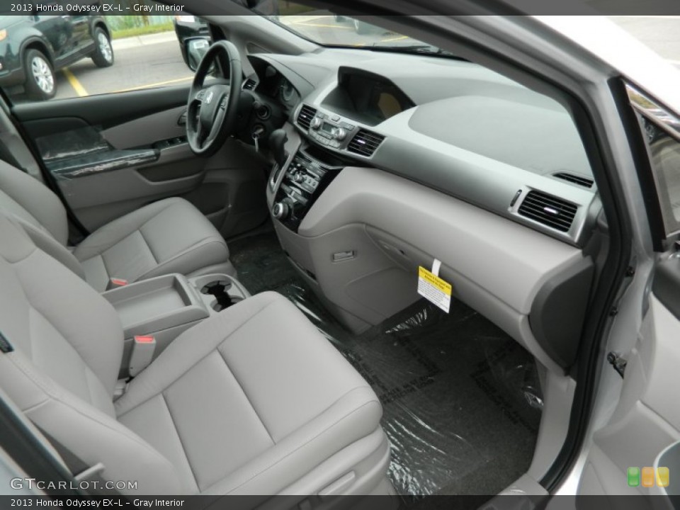 Gray Interior Photo for the 2013 Honda Odyssey EX-L #72335411