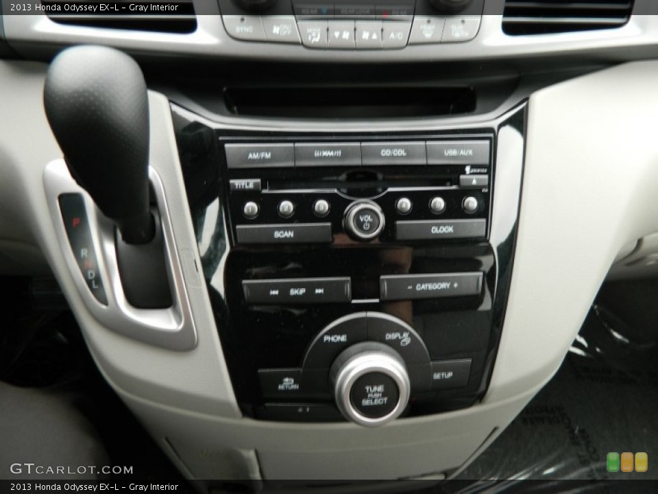 Gray Interior Controls for the 2013 Honda Odyssey EX-L #72335434