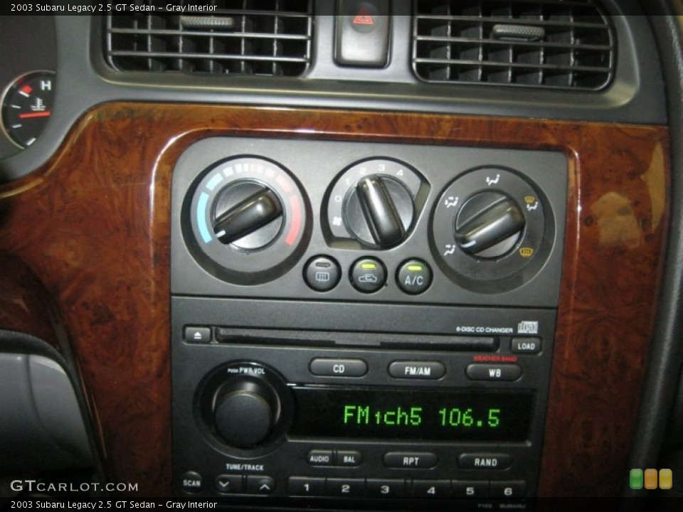 Gray Interior Controls for the 2003 Subaru Legacy 2.5 GT Sedan #72340748