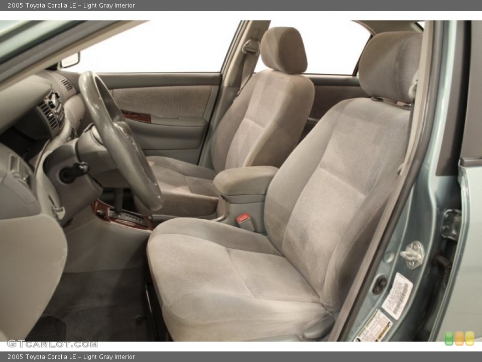 Light Gray Interior Photo for the 2005 Toyota Corolla LE #72353808