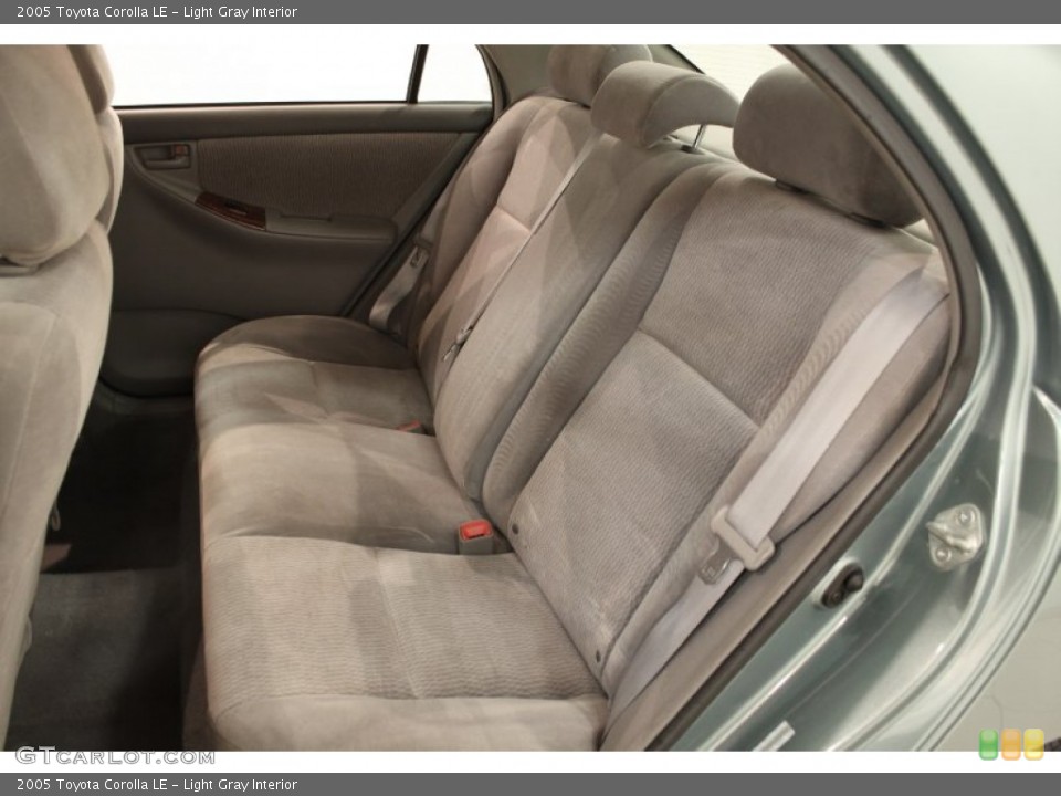 Light Gray Interior Photo for the 2005 Toyota Corolla LE #72353949