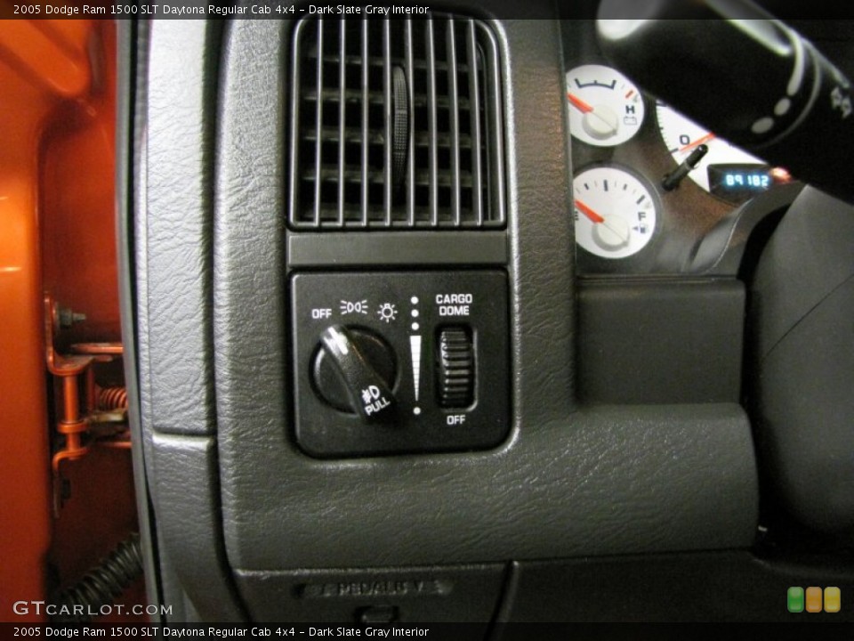 Dark Slate Gray Interior Controls for the 2005 Dodge Ram 1500 SLT Daytona Regular Cab 4x4 #72374805