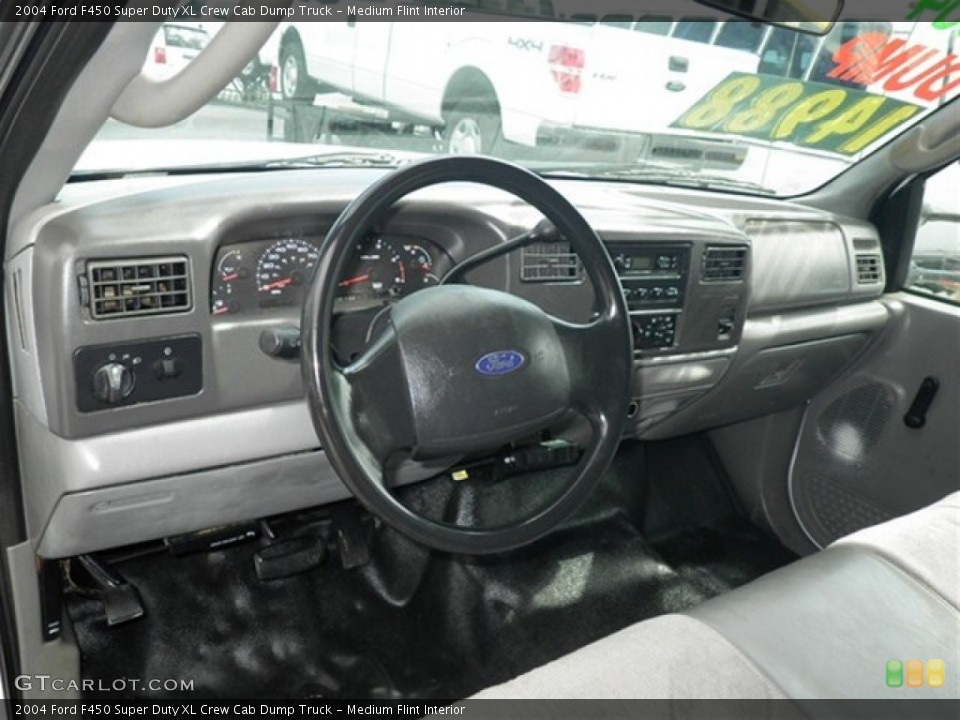 Medium Flint Interior Photo for the 2004 Ford F450 Super Duty XL Crew Cab Dump Truck #72407912