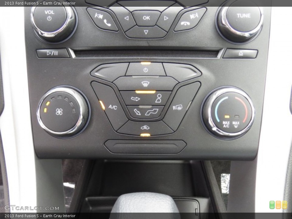 Earth Gray Interior Controls for the 2013 Ford Fusion S #72409787