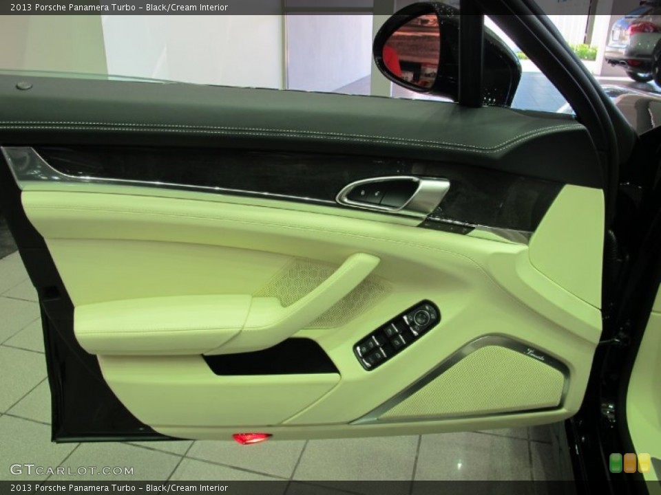 Black/Cream Interior Door Panel for the 2013 Porsche Panamera Turbo #72410369