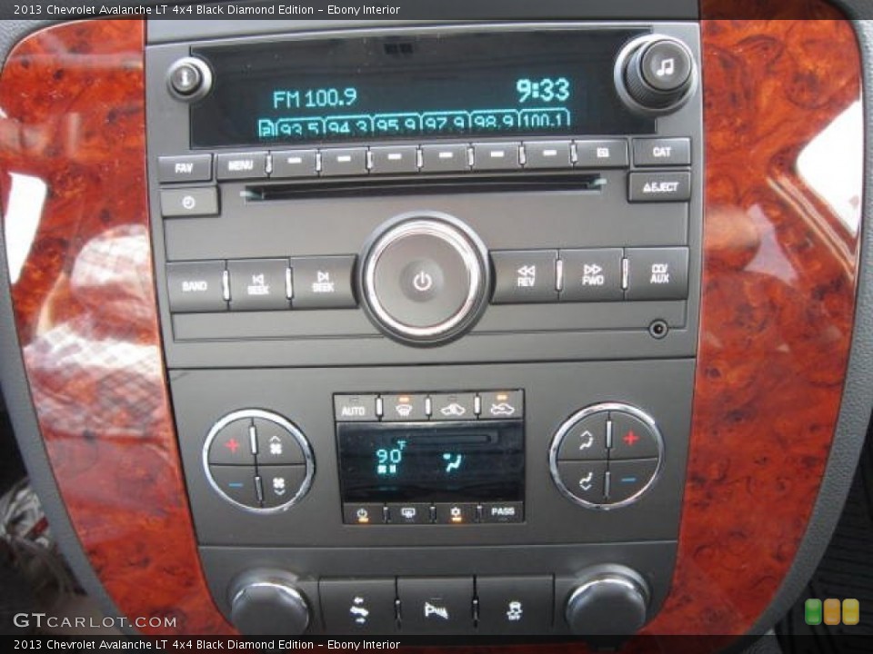 Ebony Interior Controls for the 2013 Chevrolet Avalanche LT 4x4 Black Diamond Edition #72422194
