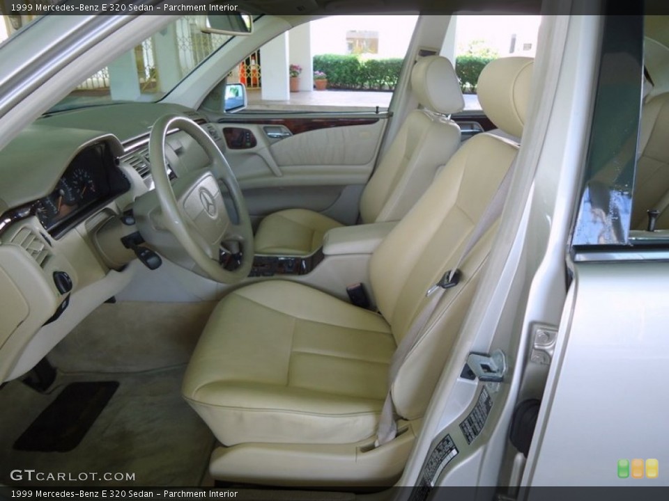 Parchment Interior Photo for the 1999 Mercedes-Benz E 320 Sedan #72439245