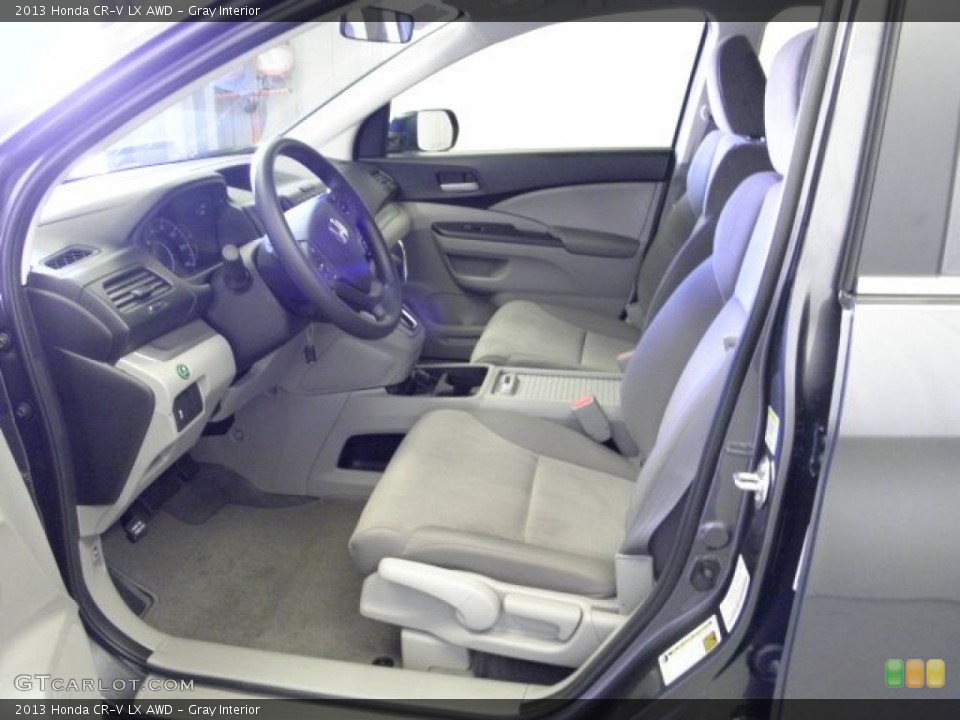 Gray Interior Photo for the 2013 Honda CR-V LX AWD #72440178