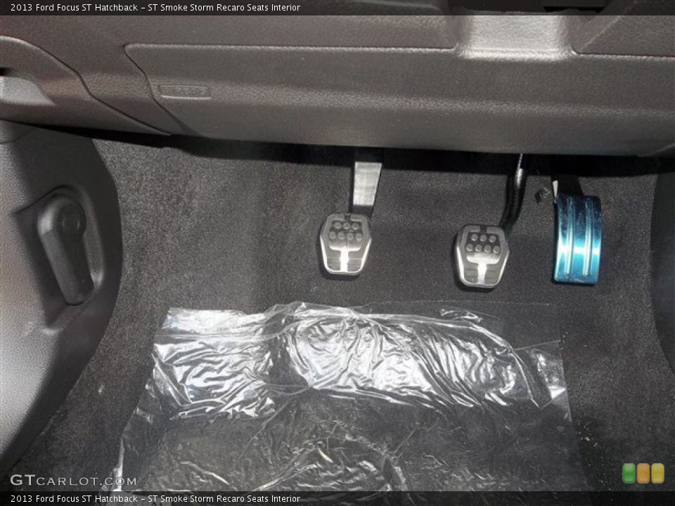 ST Smoke Storm Recaro Seats Interior Controls for the 2013 Ford Focus ST Hatchback #72440205