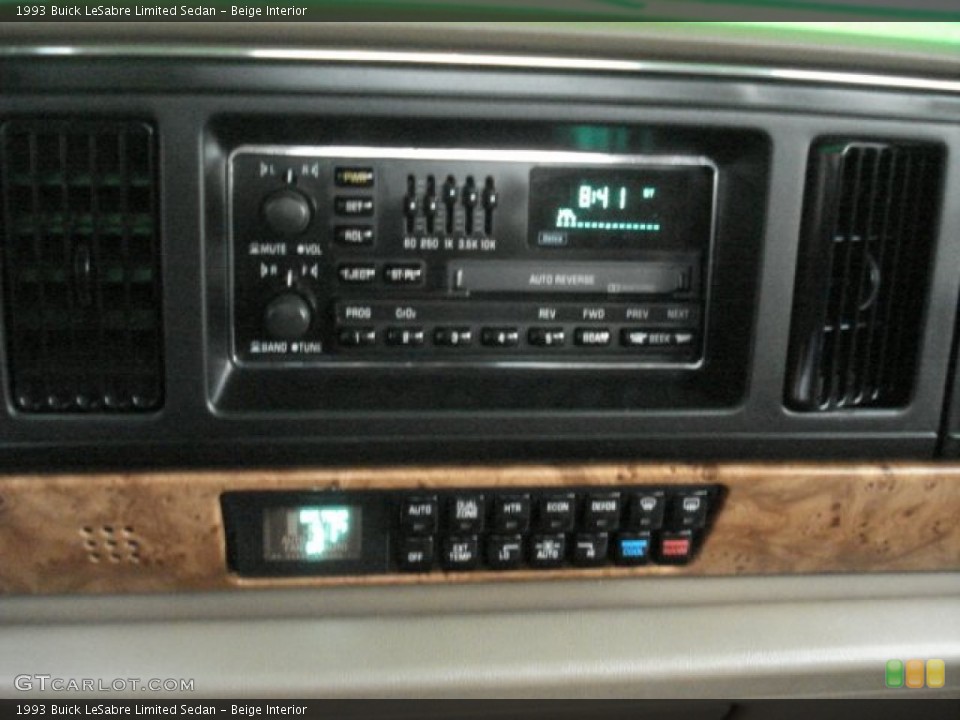 Beige Interior Audio System for the 1993 Buick LeSabre Limited Sedan #72445048