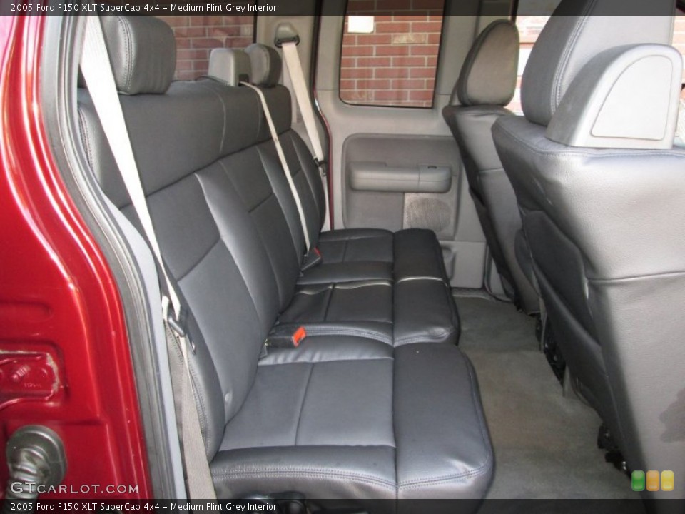 Medium Flint Grey Interior Rear Seat for the 2005 Ford F150 XLT SuperCab 4x4 #72448407