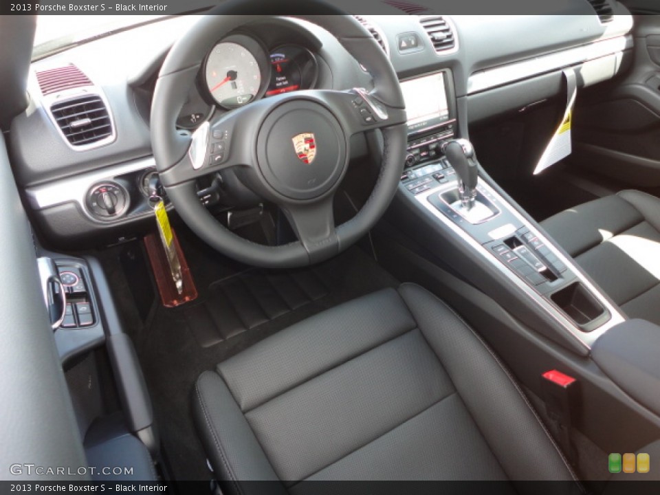 Black Interior Photo for the 2013 Porsche Boxster S #72455683