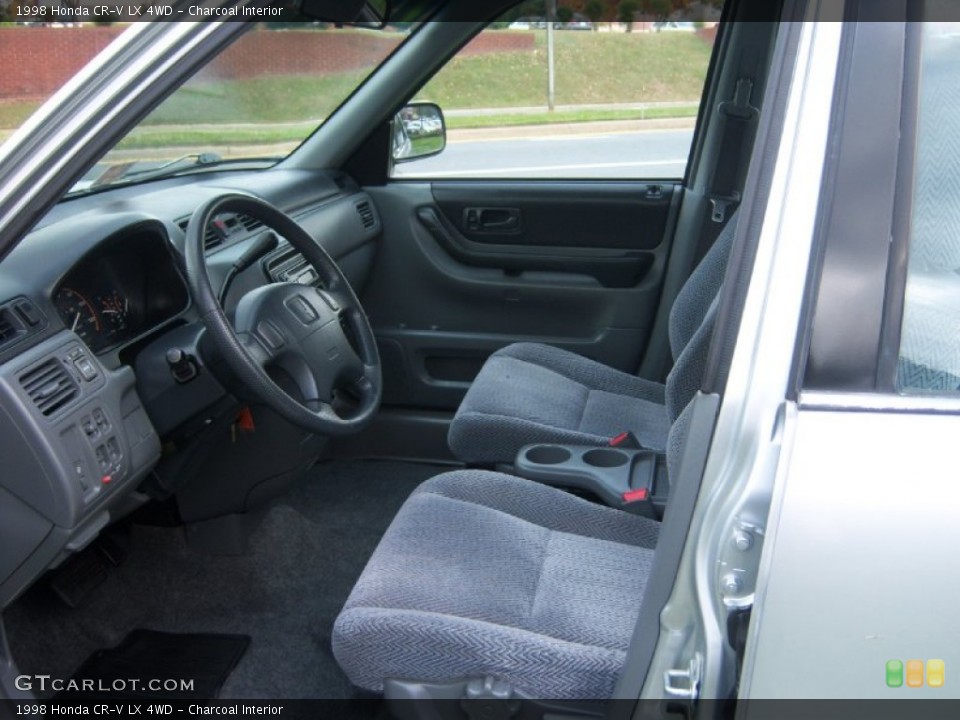Charcoal Interior Photo for the 1998 Honda CR-V LX 4WD #72455703