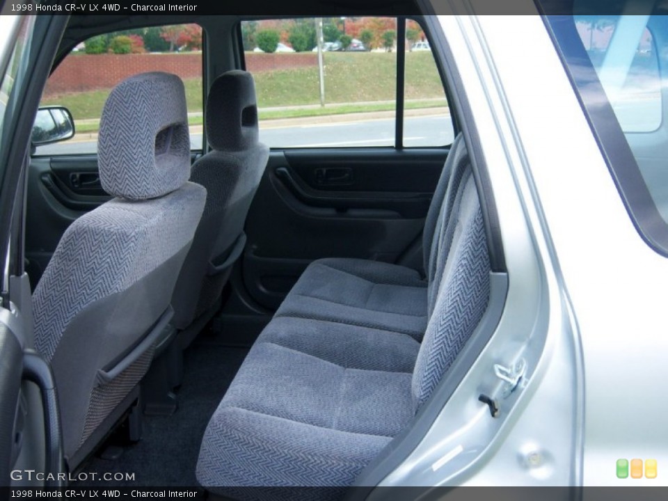 Charcoal Interior Photo for the 1998 Honda CR-V LX 4WD #72455723