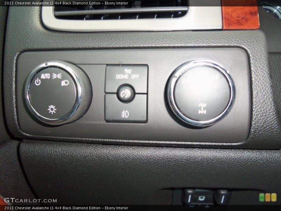 Ebony Interior Controls for the 2013 Chevrolet Avalanche LS 4x4 Black Diamond Edition #72457296