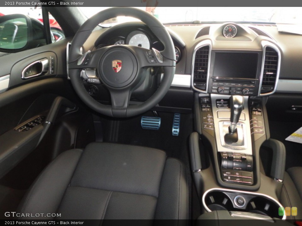 Black Interior Dashboard for the 2013 Porsche Cayenne GTS #72458187