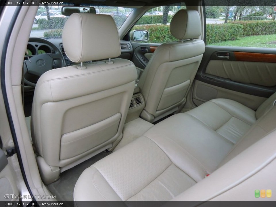 Ivory Interior Photo for the 2000 Lexus GS 300 #72458661