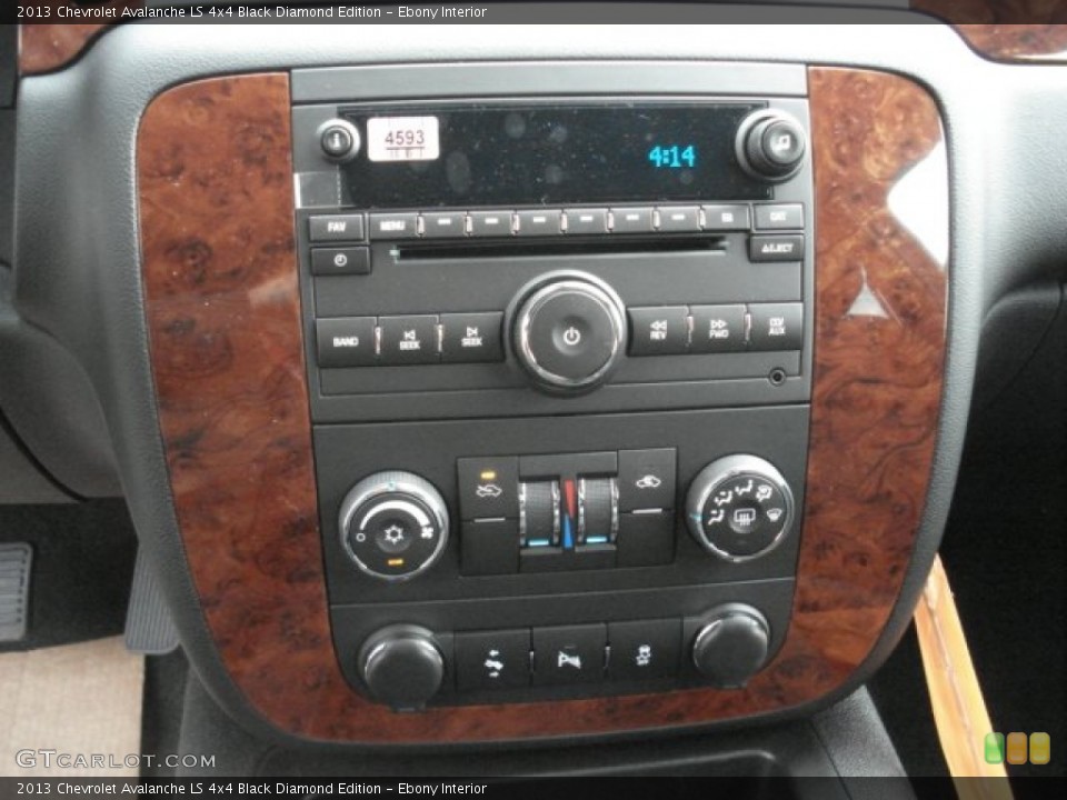 Ebony Interior Controls for the 2013 Chevrolet Avalanche LS 4x4 Black Diamond Edition #72468557