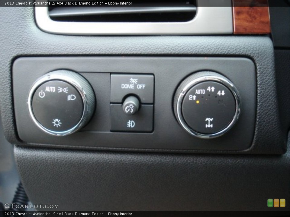 Ebony Interior Controls for the 2013 Chevrolet Avalanche LS 4x4 Black Diamond Edition #72468614