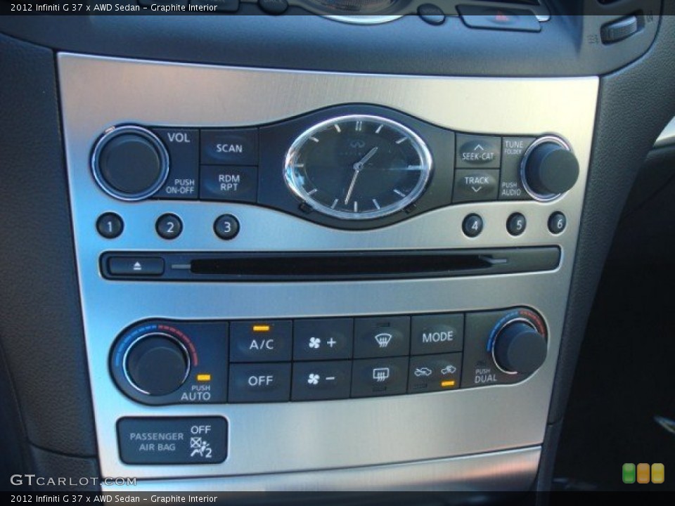 Graphite Interior Controls for the 2012 Infiniti G 37 x AWD Sedan #72471526