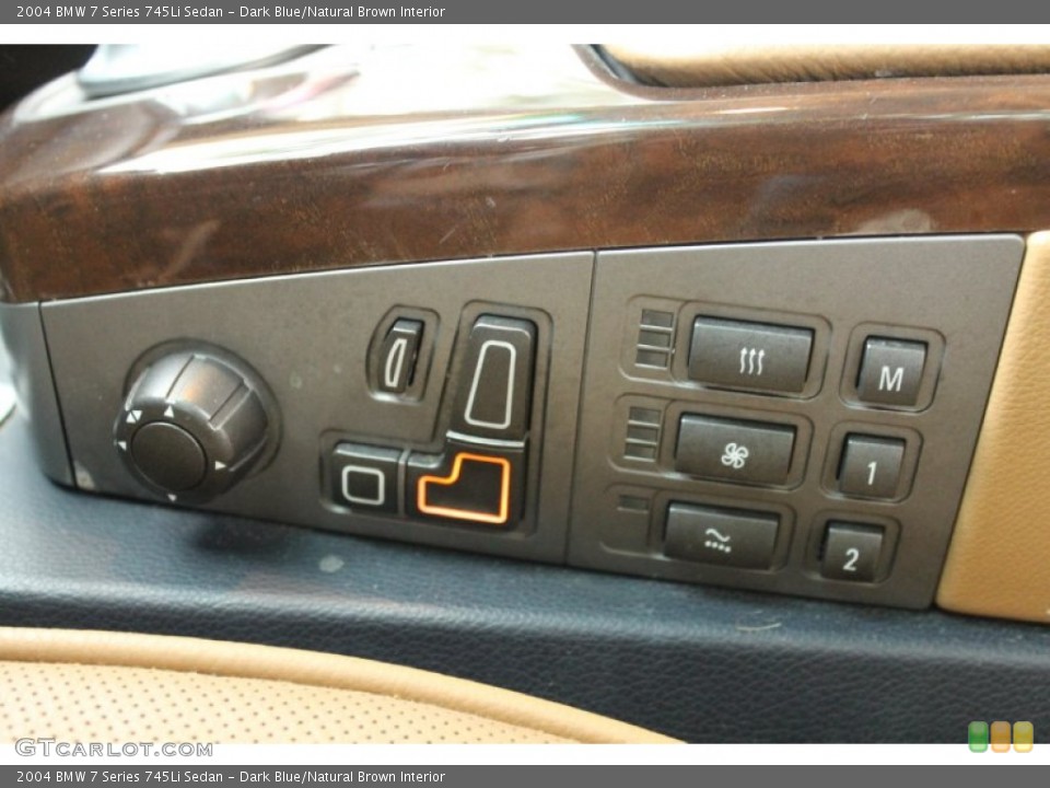 Dark Blue/Natural Brown Interior Controls for the 2004 BMW 7 Series 745Li Sedan #72476995