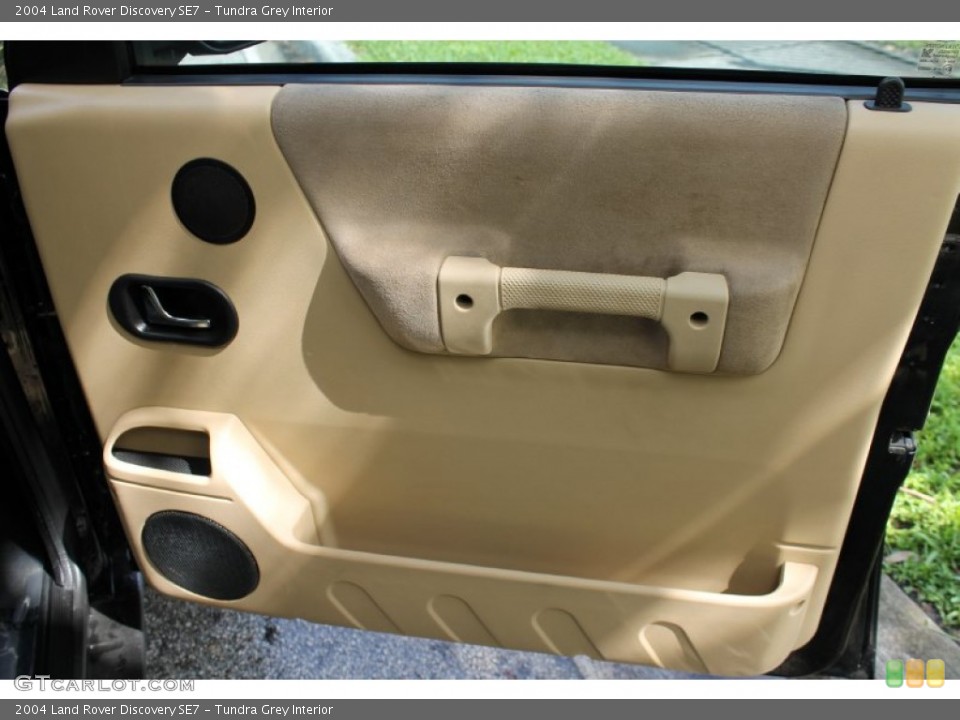 Tundra Grey Interior Door Panel for the 2004 Land Rover Discovery SE7 #72480016