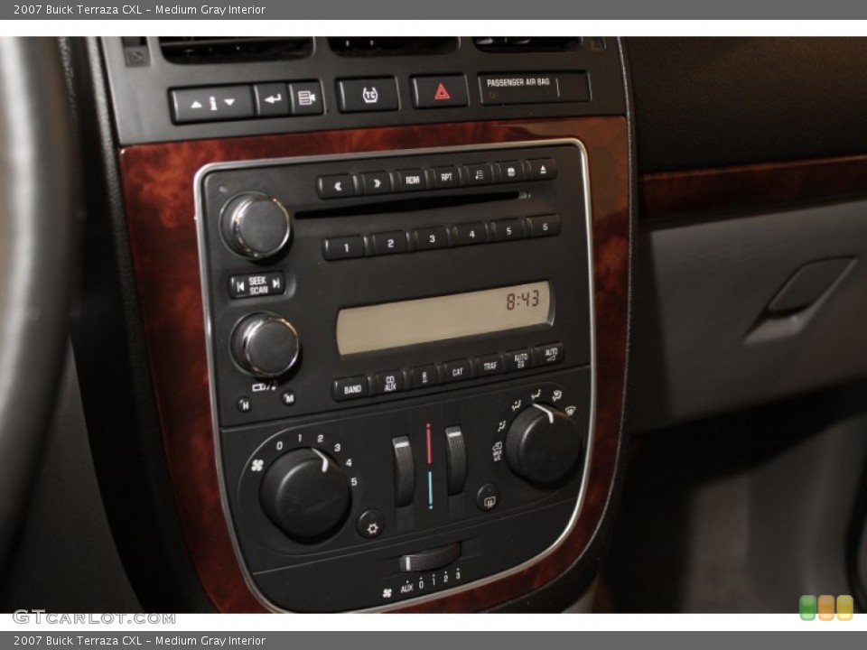 Medium Gray Interior Controls for the 2007 Buick Terraza CXL #72486556