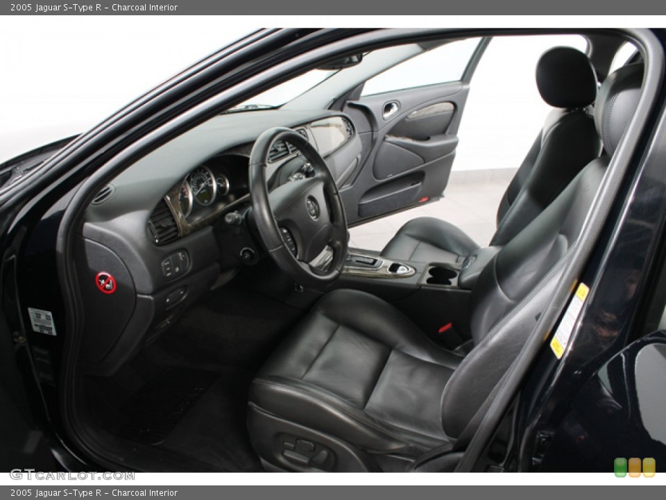 Charcoal Interior Photo for the 2005 Jaguar S-Type R #72495382