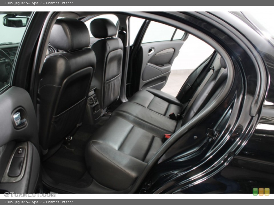 Charcoal Interior Photo for the 2005 Jaguar S-Type R #72495406
