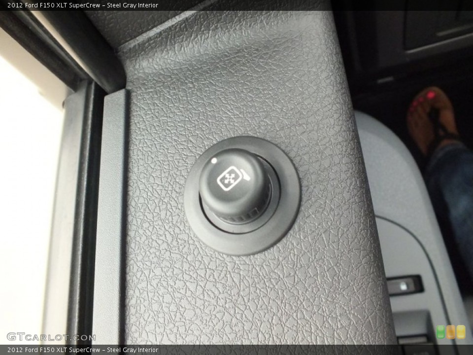 Steel Gray Interior Controls for the 2012 Ford F150 XLT SuperCrew #72496084