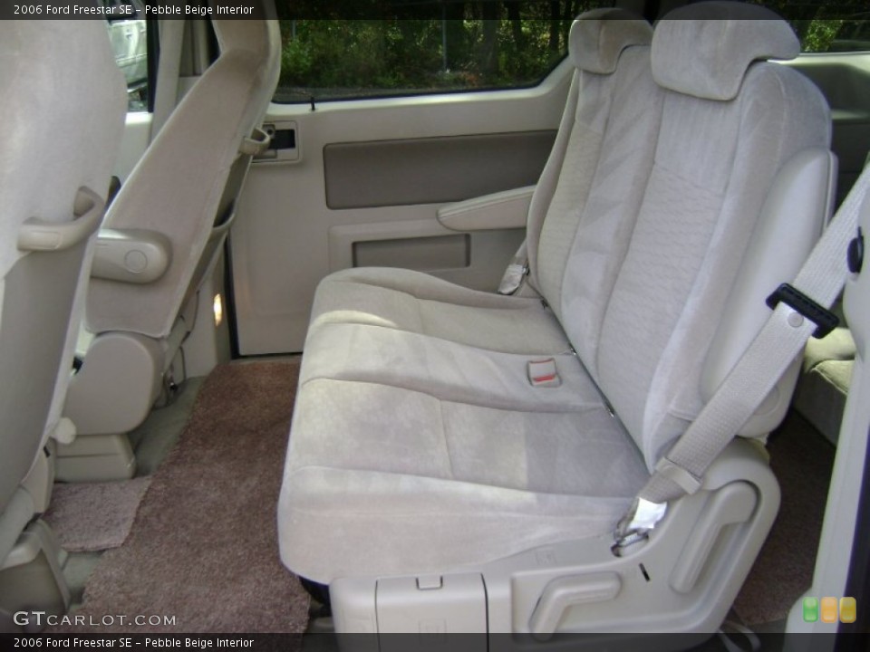 Pebble Beige Interior Photo for the 2006 Ford Freestar SE #72503712