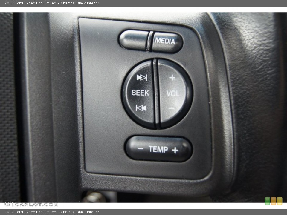 Charcoal Black Interior Controls for the 2007 Ford Expedition Limited #72504276