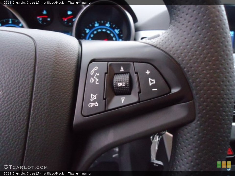 Jet Black/Medium Titanium Interior Controls for the 2013 Chevrolet Cruze LS #72514230