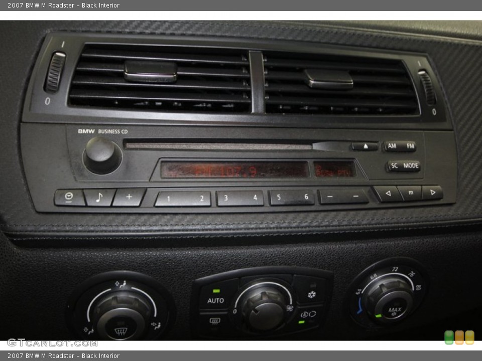 Black Interior Controls for the 2007 BMW M Roadster #72522639