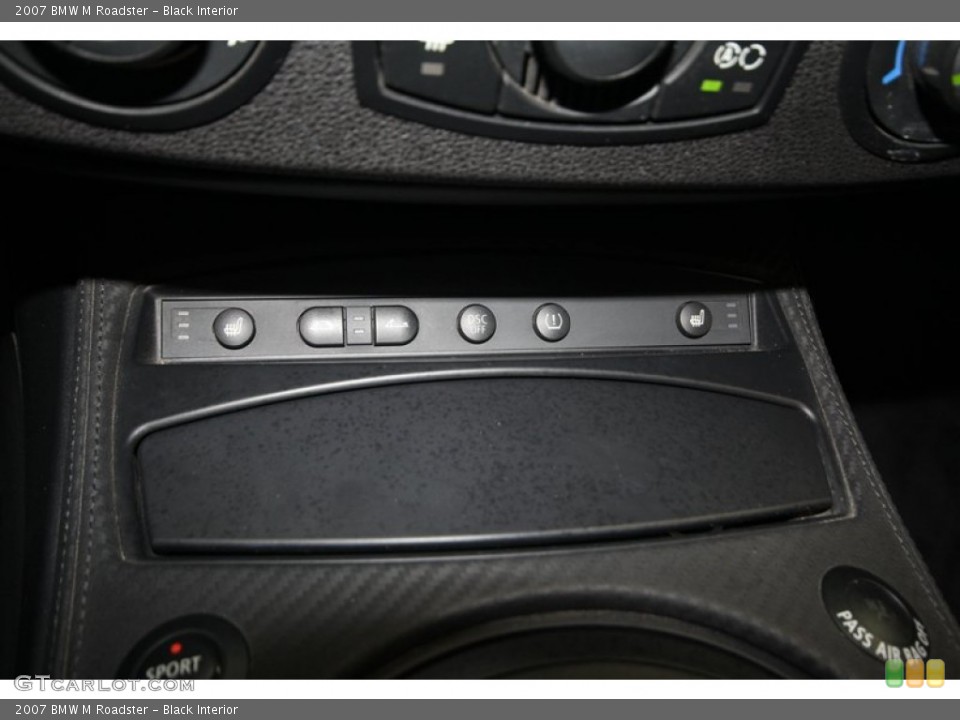 Black Interior Controls for the 2007 BMW M Roadster #72522673