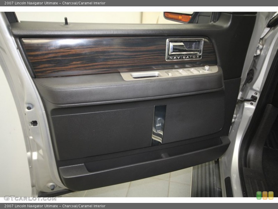 Charcoal/Caramel Interior Door Panel for the 2007 Lincoln Navigator Ultimate #72544062