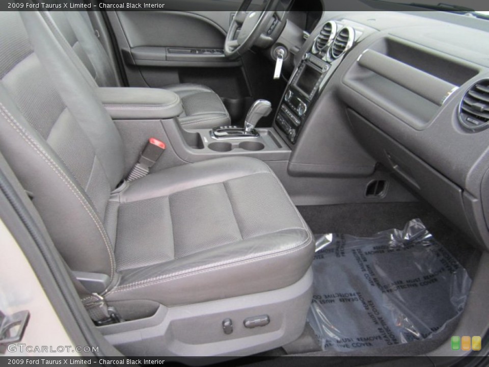 Charcoal Black 2009 Ford Taurus X Interiors