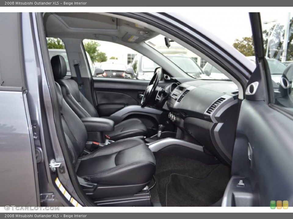 Beige Interior Photo for the 2008 Mitsubishi Outlander XLS #72563124